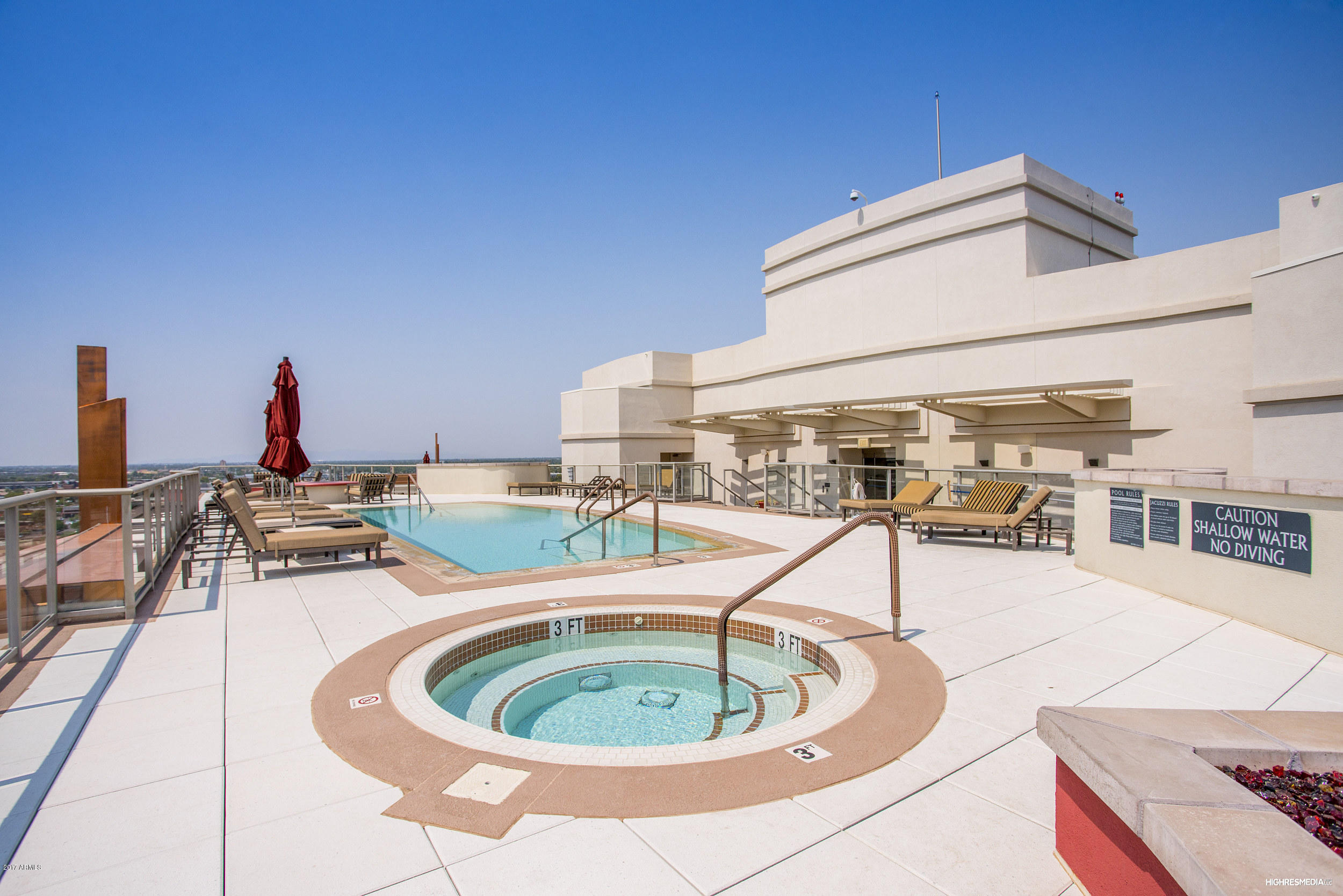 2211 East Camelback Road, Unit 305 Phoenix, AZ 85016 - Photo 1 of 15 Roof Top Pool/Jacuzzi