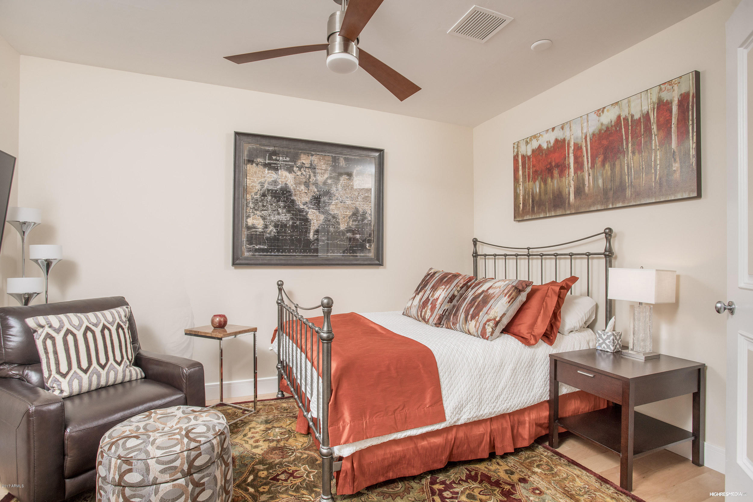 2211 East Camelback Road, Unit 305 Phoenix, AZ 85016 - Photo 6 of 15 Guest Bedroom