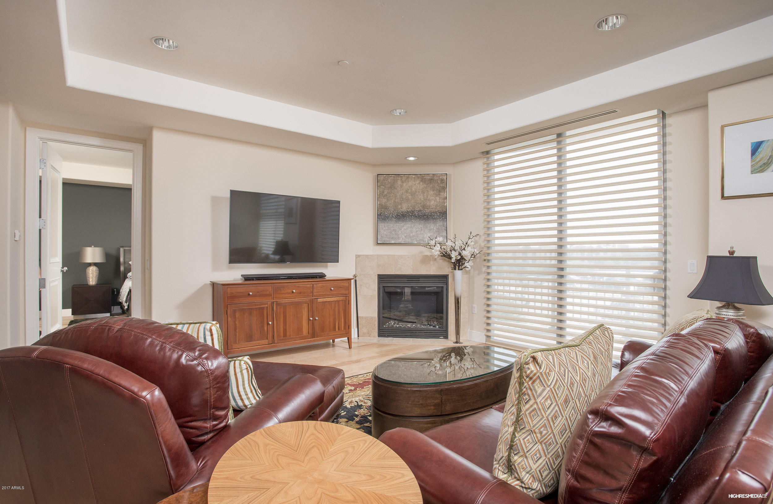 2211 East Camelback Road, Unit 305 Phoenix, AZ 85016 - Photo 10 of 15 Great Room