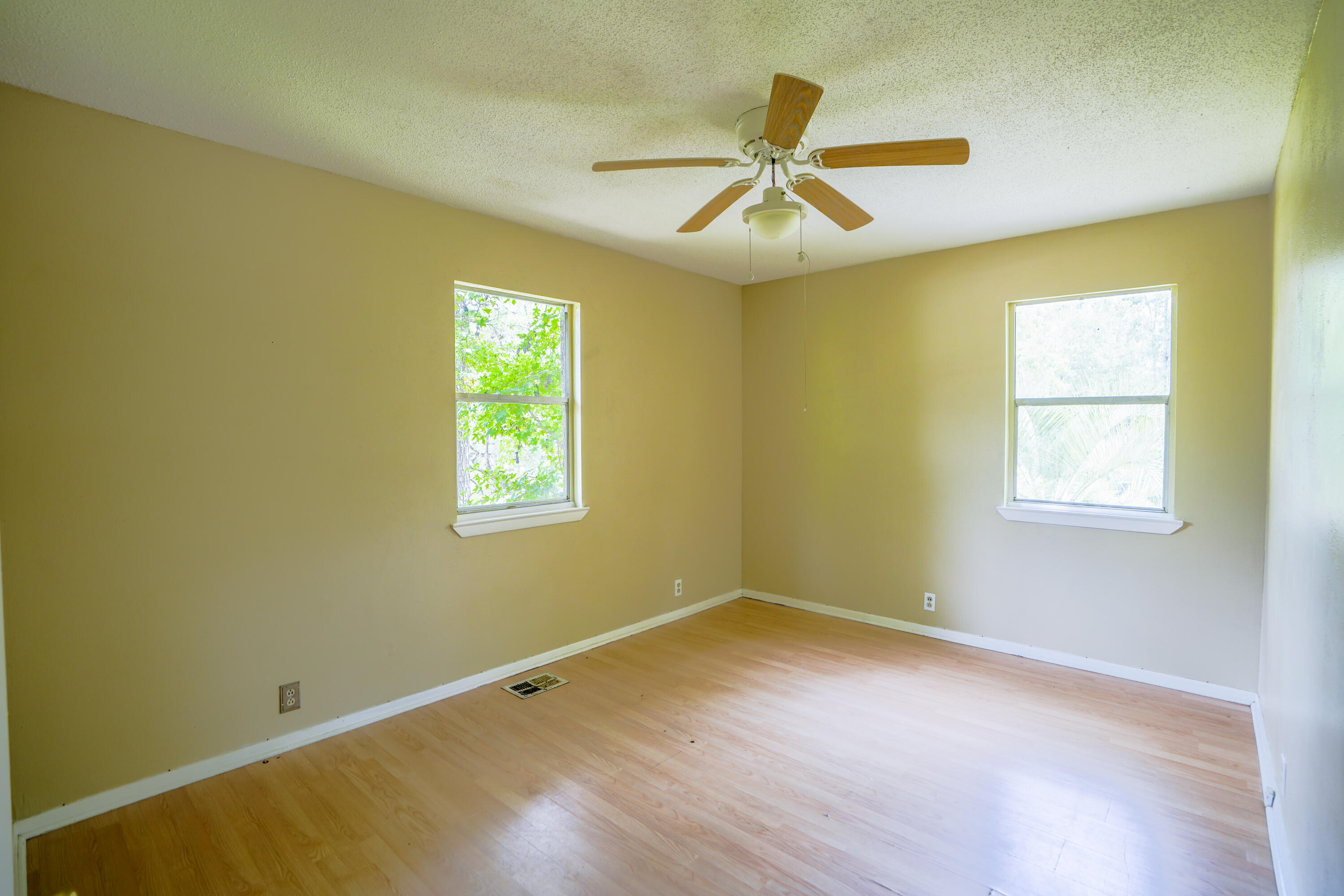 280 Alaqua Cove Road Freeport, FL 32439 - Photo 30 of 41 Room 2