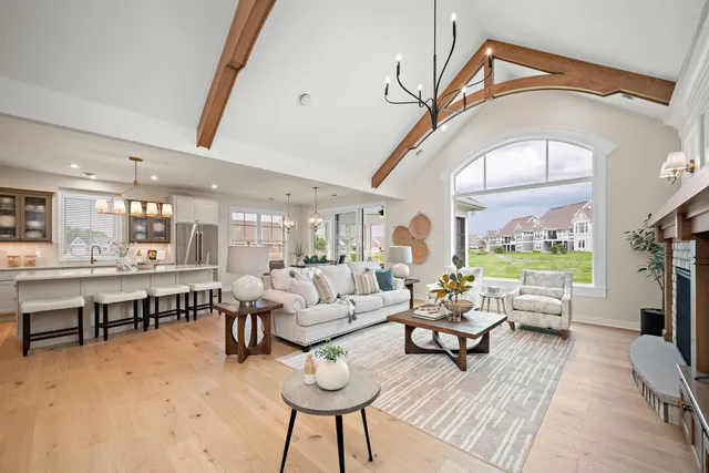 $1,195,000 | 116 Spring Farm Road, North Oaks, MN 55127