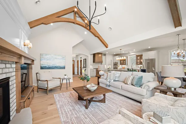 $1,195,000 | 116 Spring Farm Road, North Oaks, MN 55127