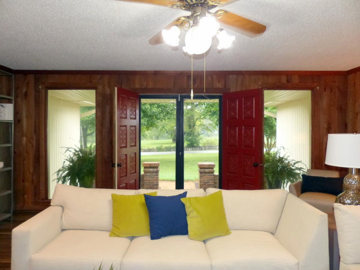 Covered Front Porch and Entry