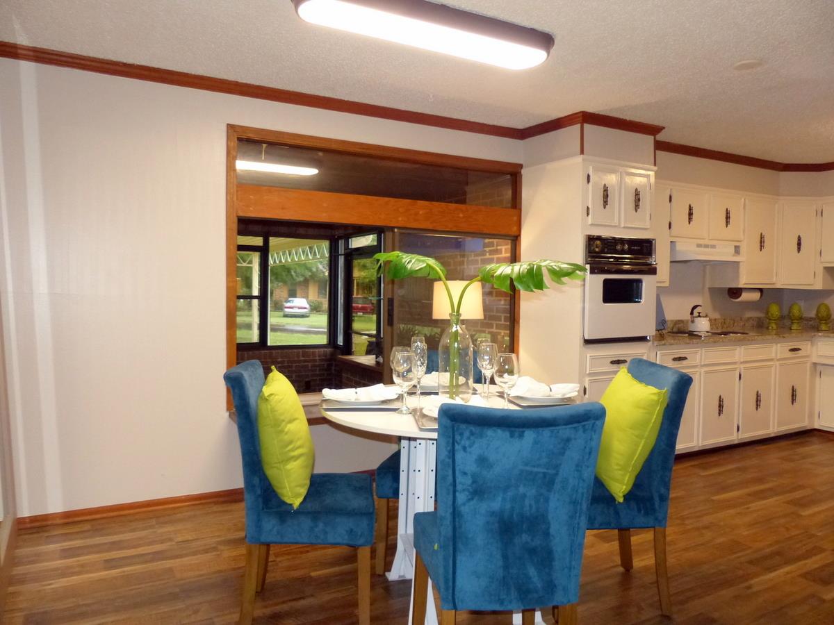 449 Cole's Ferry Road Gallatin, TN 37066 - Photo 8 of 30 Backyard view from the Dining area