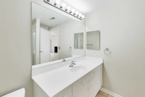 $430,000 | 1415 Sherman Avenue, Unit 506, Evanston, IL 60201