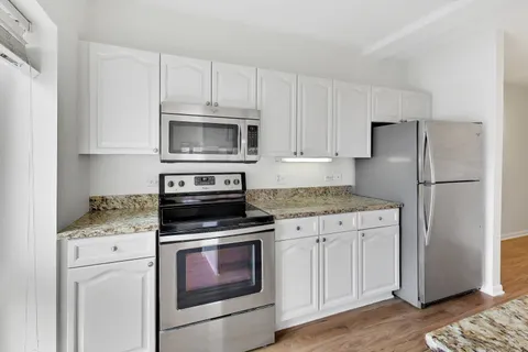 $430,000 | 1415 Sherman Avenue, Unit 506, Evanston, IL 60201