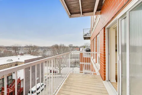 $430,000 | 1415 Sherman Avenue, Unit 506, Evanston, IL 60201