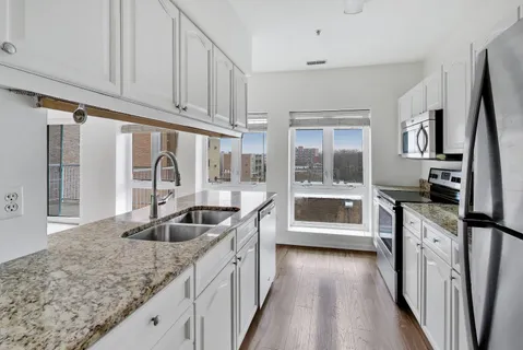 $430,000 | 1415 Sherman Avenue, Unit 506, Evanston, IL 60201