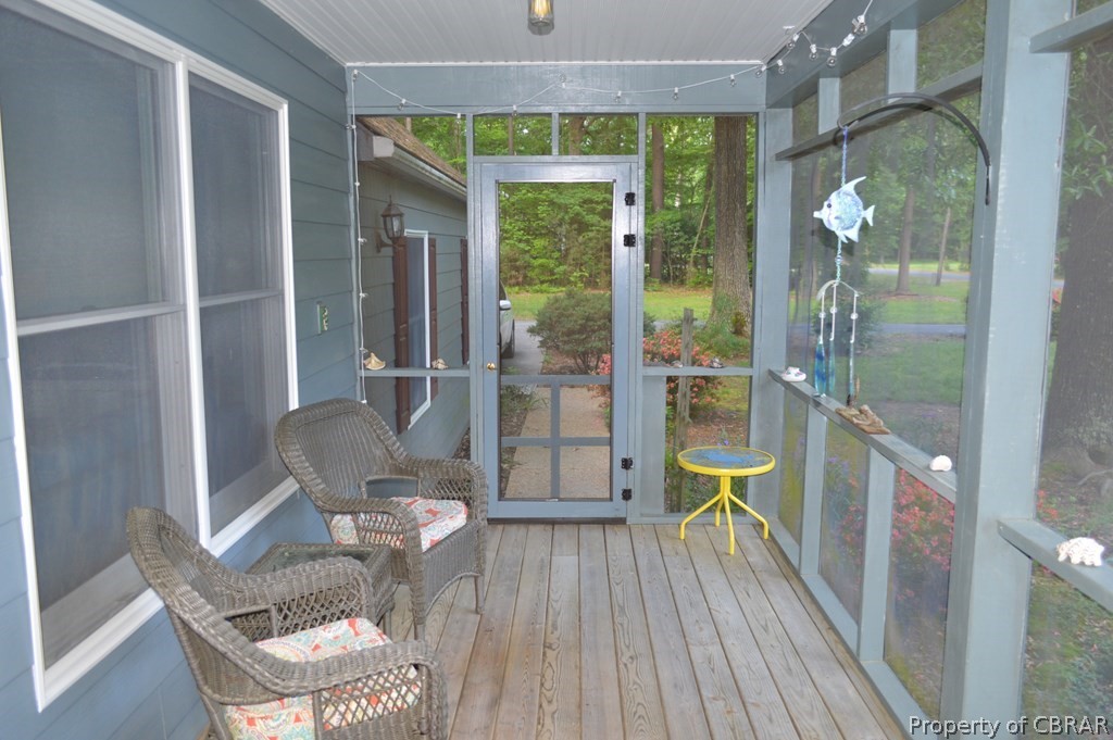 732 Lancelot Drive Reedville, VA 22539 - Photo 3 of 24