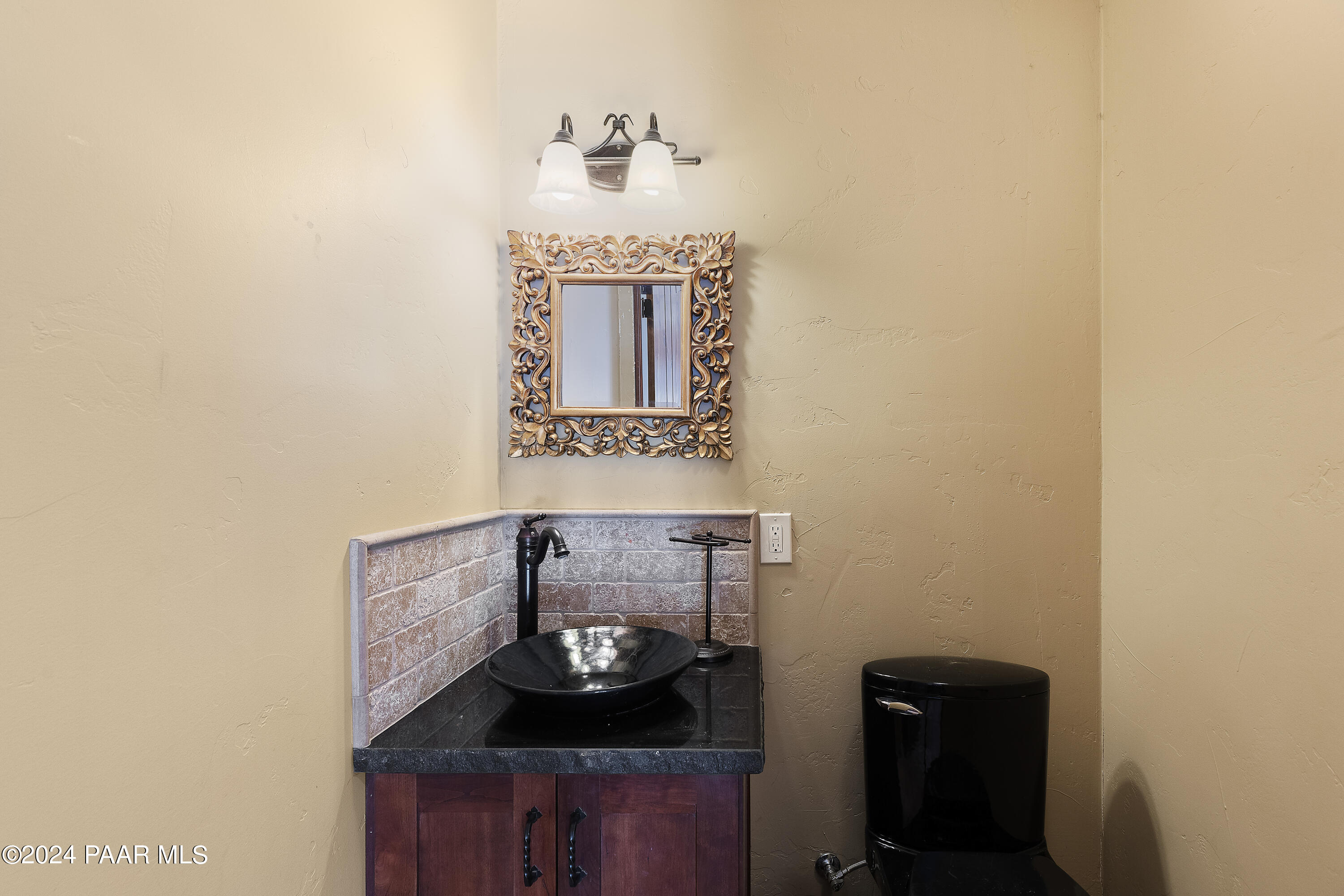 3450 Chipmunk Road Prescott, AZ 86305 - Photo 48 of 62 Guest House half bath