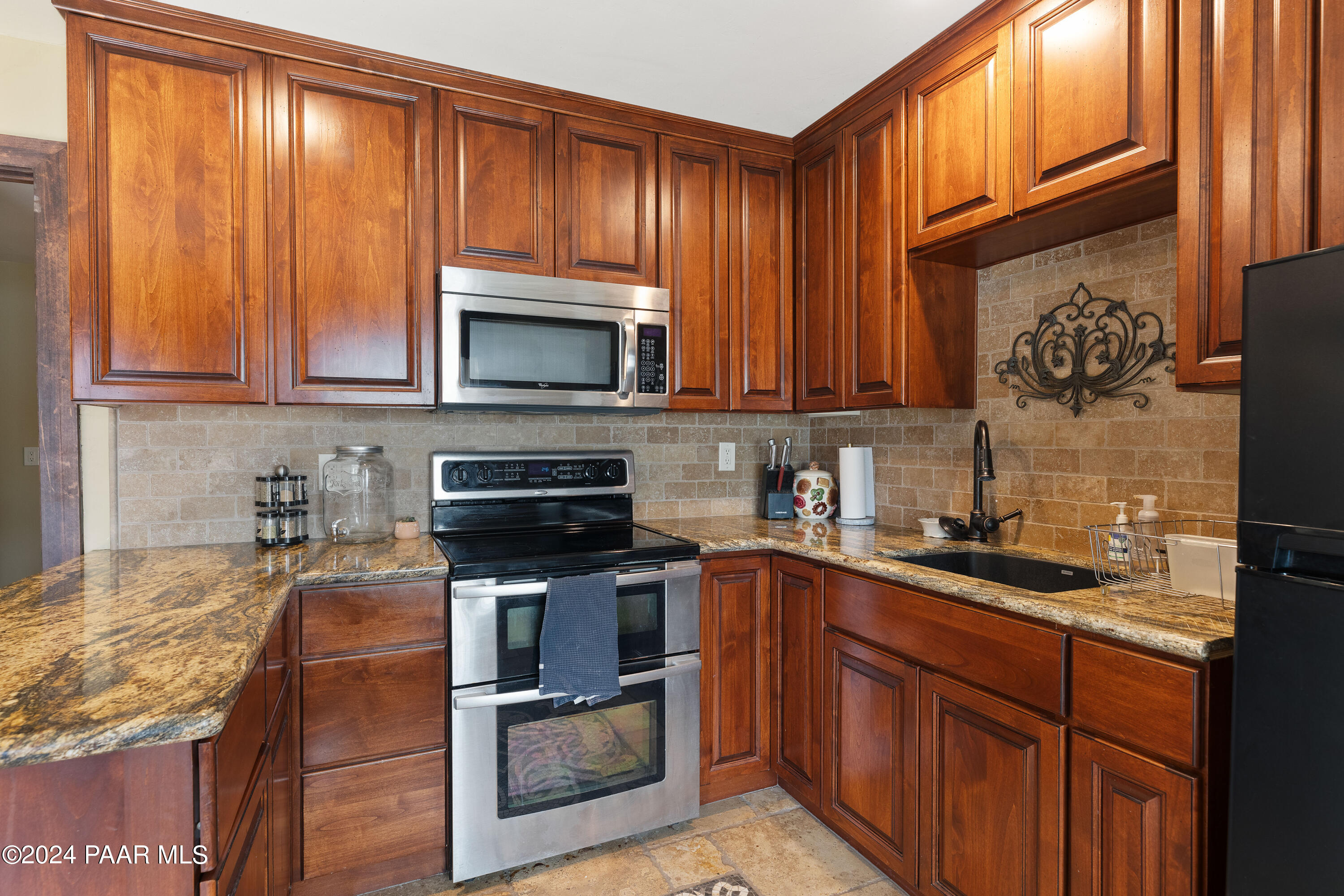 3450 Chipmunk Road Prescott, AZ 86305 - Photo 50 of 62 Guest Kitchen