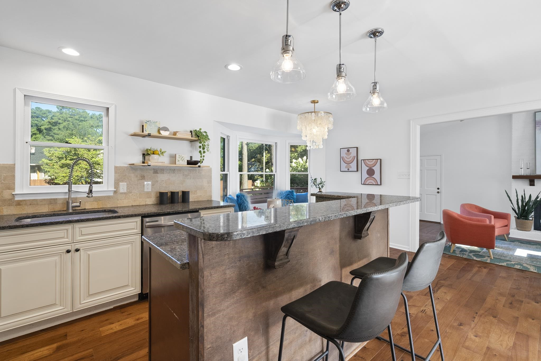 600 Merrie Road Raleigh, NC 27606 - Photo 4 of 33 Photo 4