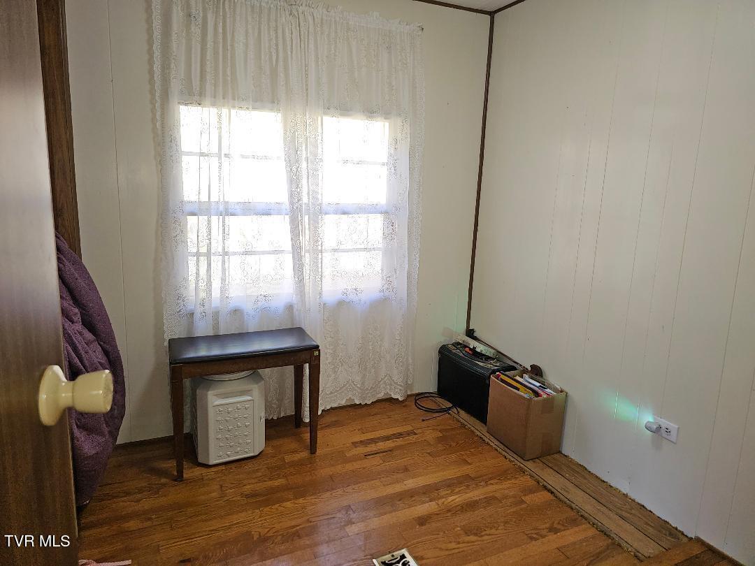 2056 Honey Camp Road Clintwood, VA 24228 - Photo 25 of 29 15