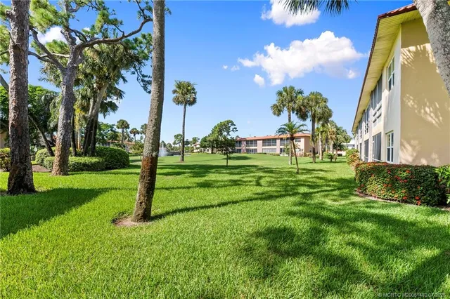 $175,000 | 1905 Southwest Palm City Road, Unit 3F, Stuart, FL 34994
