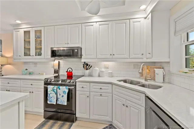 $175,000 | 1905 Southwest Palm City Road, Unit 3F, Stuart, FL 34994