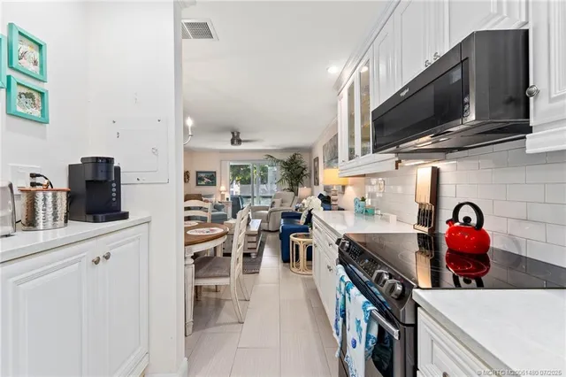 $175,000 | 1905 Southwest Palm City Road, Unit 3F, Stuart, FL 34994