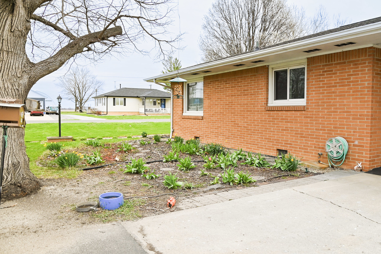 401 East Main Street Royal, IL 61871 - Photo 12 of 73