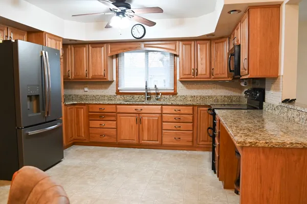 $210,000 | 401 East Main Street, Royal, IL 61871