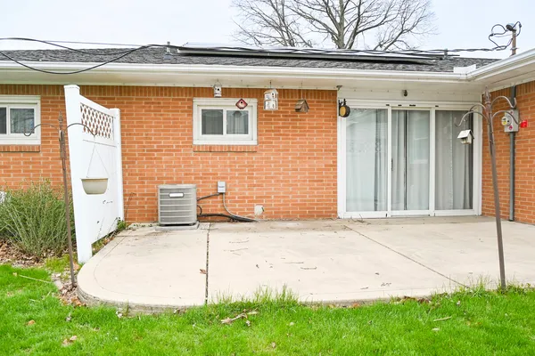 $210,000 | 401 East Main Street, Royal, IL 61871