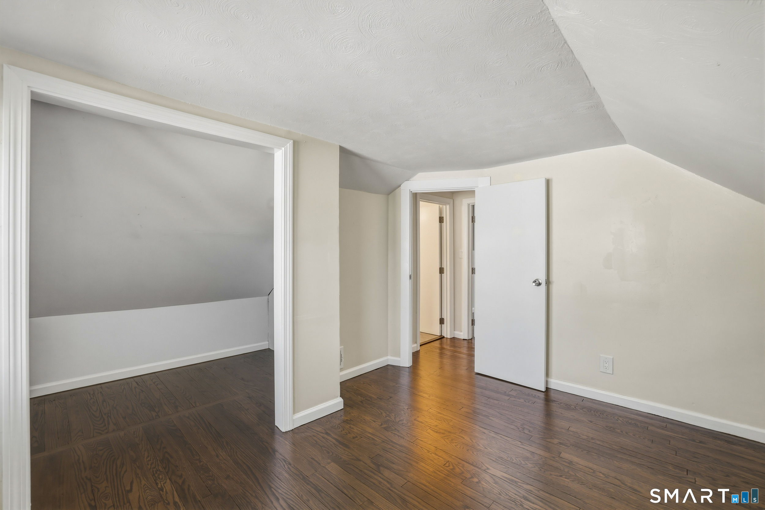 31 Alexander Road New Britain, CT 06053 - Photo 20 of 27