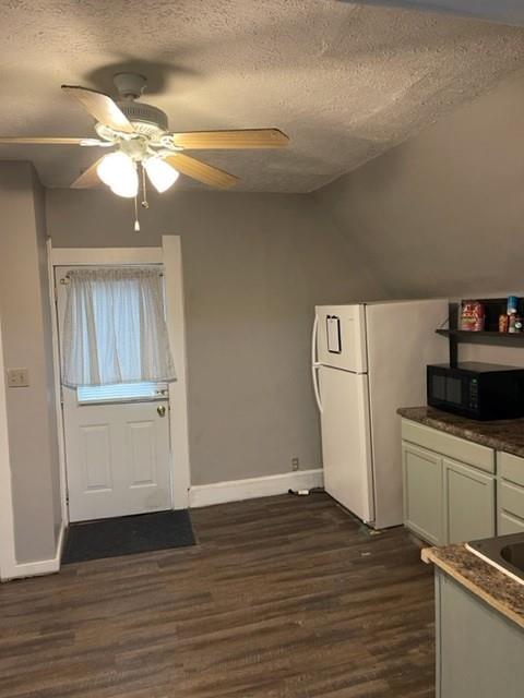 407 Walnut Street Greenfield, IN 46140 - Photo 32 of 54