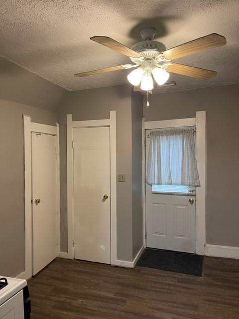 407 Walnut Street Greenfield, IN 46140 - Photo 35 of 54