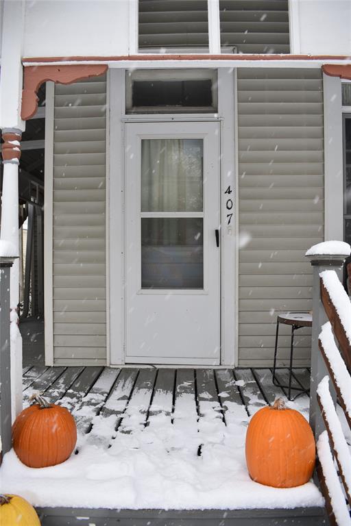 407 Walnut Street Greenfield, IN 46140 - Photo 4 of 54