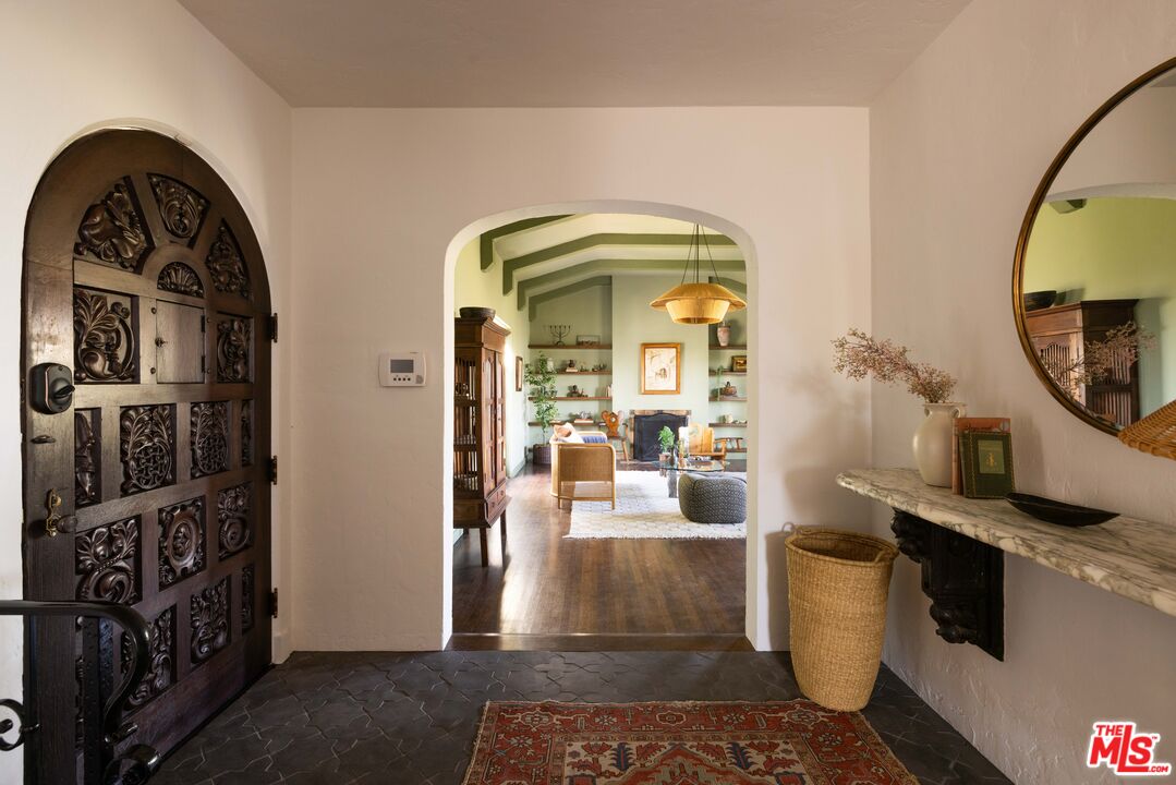 2226 Moreno Drive Los Angeles, CA 90039 - Photo 4 of 65