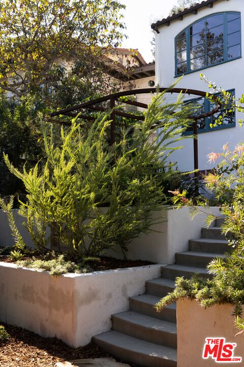 2226 Moreno Drive Los Angeles, CA 90039 - Photo 51 of 65