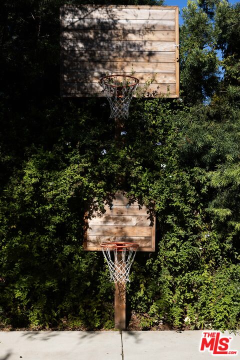 2226 Moreno Drive Los Angeles, CA 90039 - Photo 53 of 65 a sign of golf club on a tree