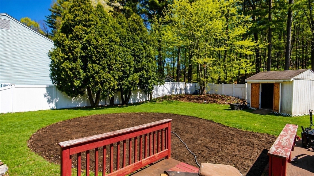 21 Ryan Circle Springfield, MA 01118 - Photo 24 of 24 Gallery Image 24