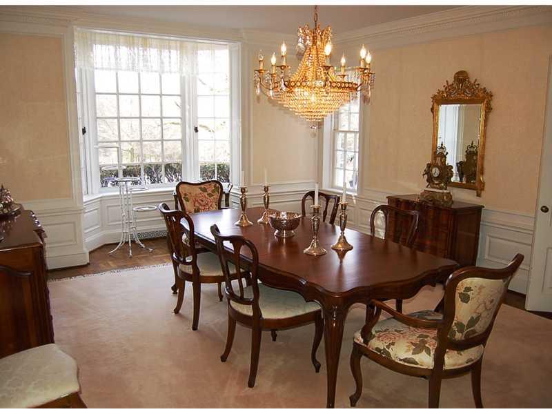 18 Edgewood Road Fox Chapel, PA 15215 - Photo 11 of 25 Dining Room.