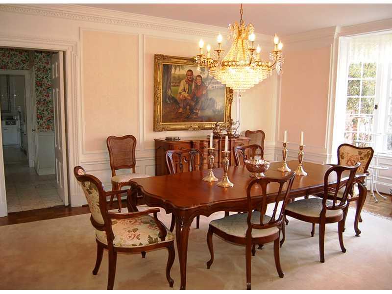 18 Edgewood Road Fox Chapel, PA 15215 - Photo 12 of 25 Dining Room.
