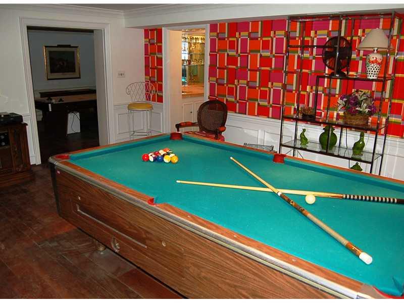 18 Edgewood Road Fox Chapel, PA 15215 - Photo 22 of 25 Basement/Game Room.