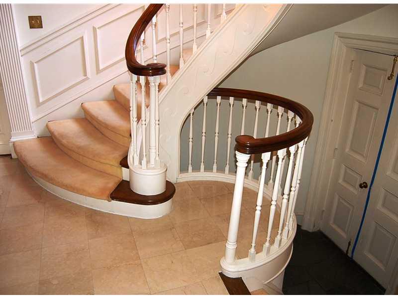 18 Edgewood Road Fox Chapel, PA 15215 - Photo 5 of 25 Entry/Foyer.