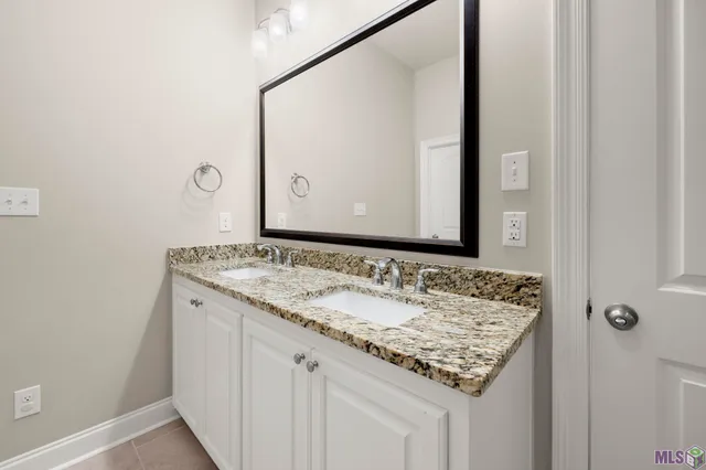 $379,900 | 15145 Germany Oaks Boulevard, Prairieville, LA 70769