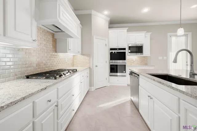 $379,900 | 15145 Germany Oaks Boulevard, Prairieville, LA 70769