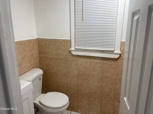 $254,900 | 884 Yorkston Street, Schenectady, NY 12303