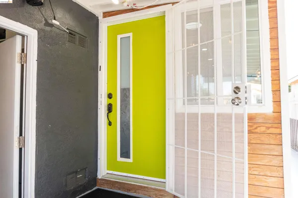 $469,000 | 418 Douglas Avenue, Oakland, CA 94603