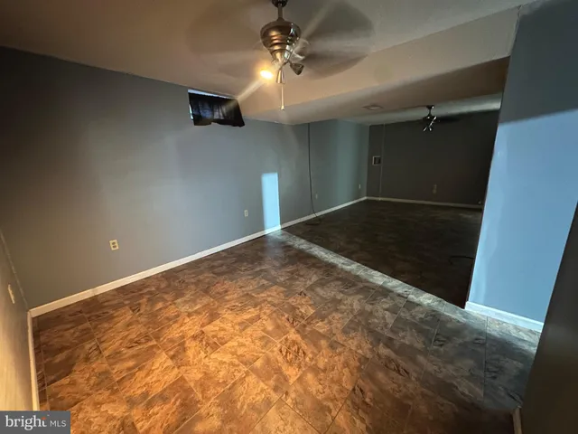 a view of a garage room