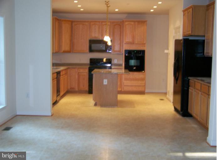 15800 John Dailey Road Accokeek, MD 20607 - Photo 12 of 28 Kitchen