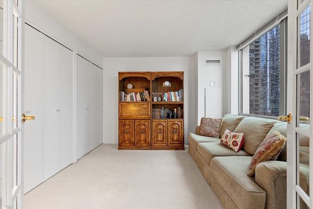 $375,000 | 195 North Harbor Drive, Unit 609, Chicago, IL 60601