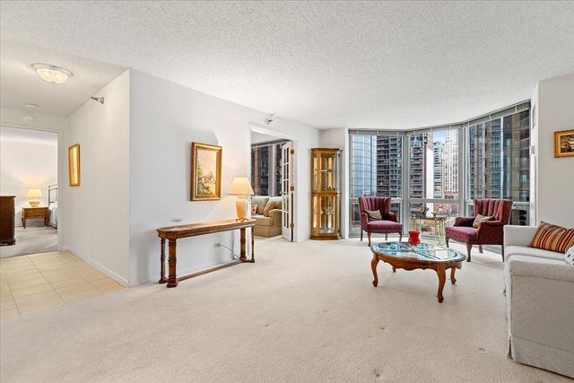 $375,000 | 195 North Harbor Drive, Unit 609, Chicago, IL 60601