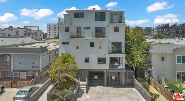 $3,295 | 3667 Mentone Avenue, Unit 2, Los Angeles, CA 90034