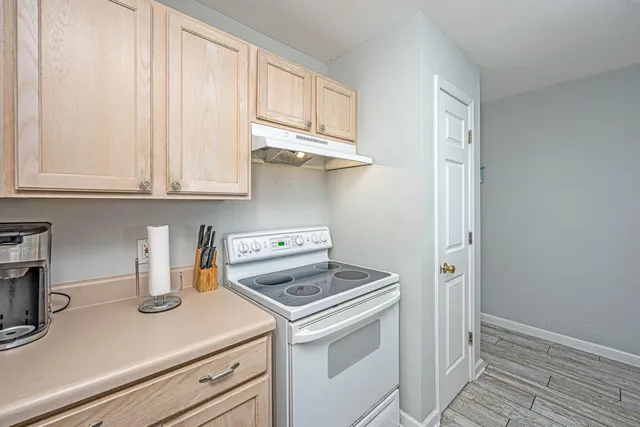 $379,500 | 2262 Folly Road, Unit 1A, Charleston, SC 29412