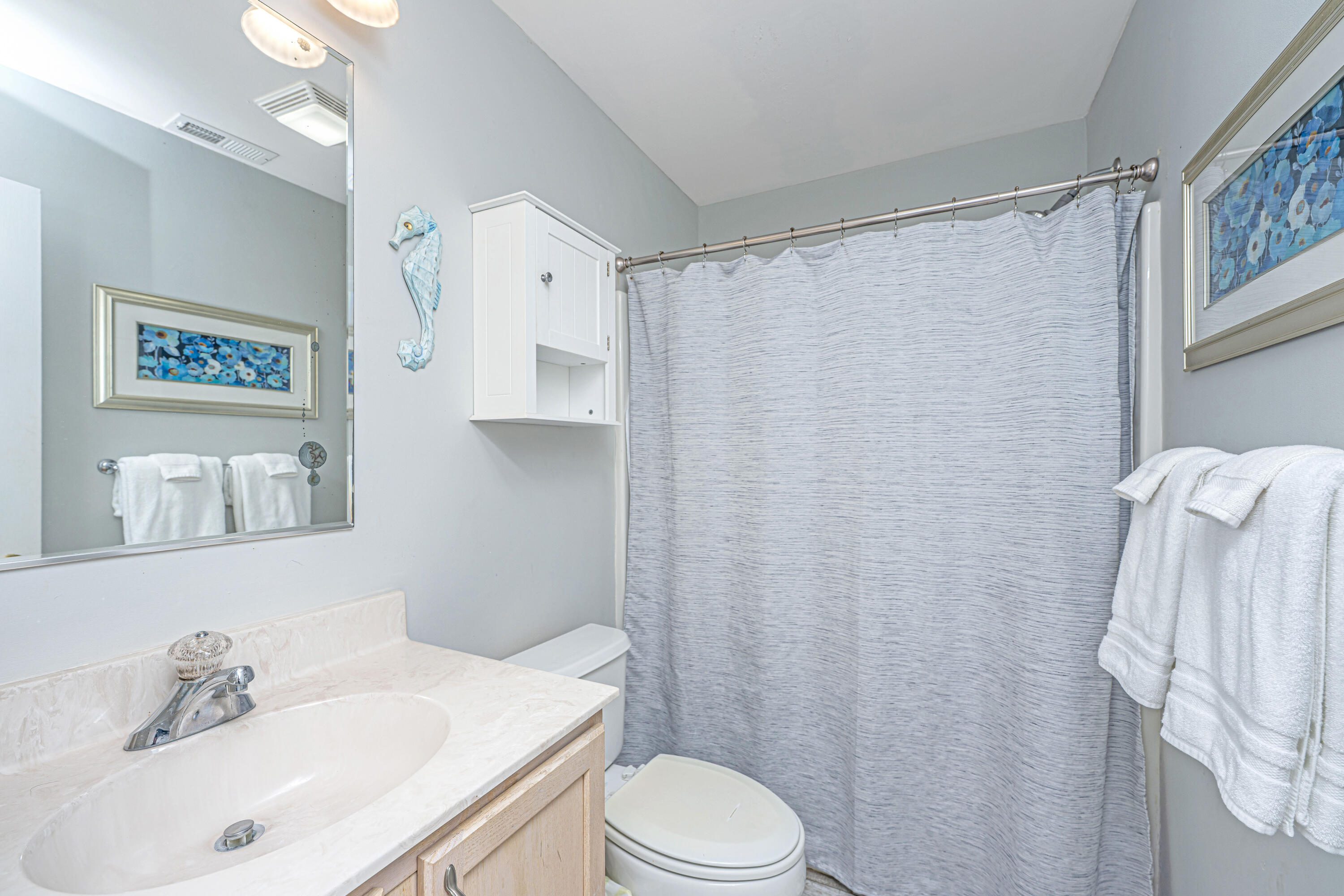 2262 Folly Road, Unit 1A Charleston, SC 29412 - Photo 18 of 32 2262FollyRdUnit1A021