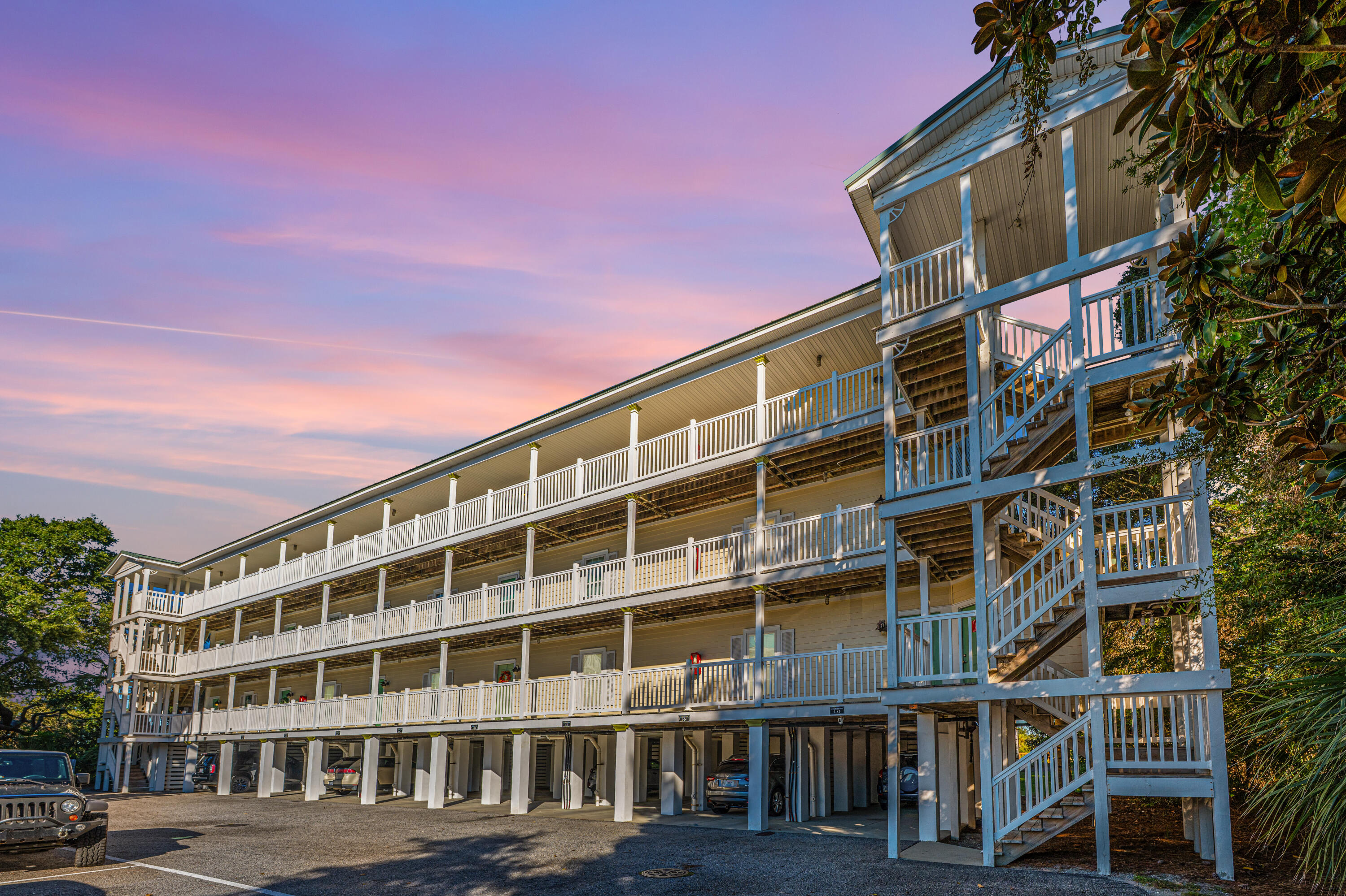 2262 Folly Road, Unit 1A Charleston, SC 29412 - Photo 27 of 32 2262FollyRdUnit1A001