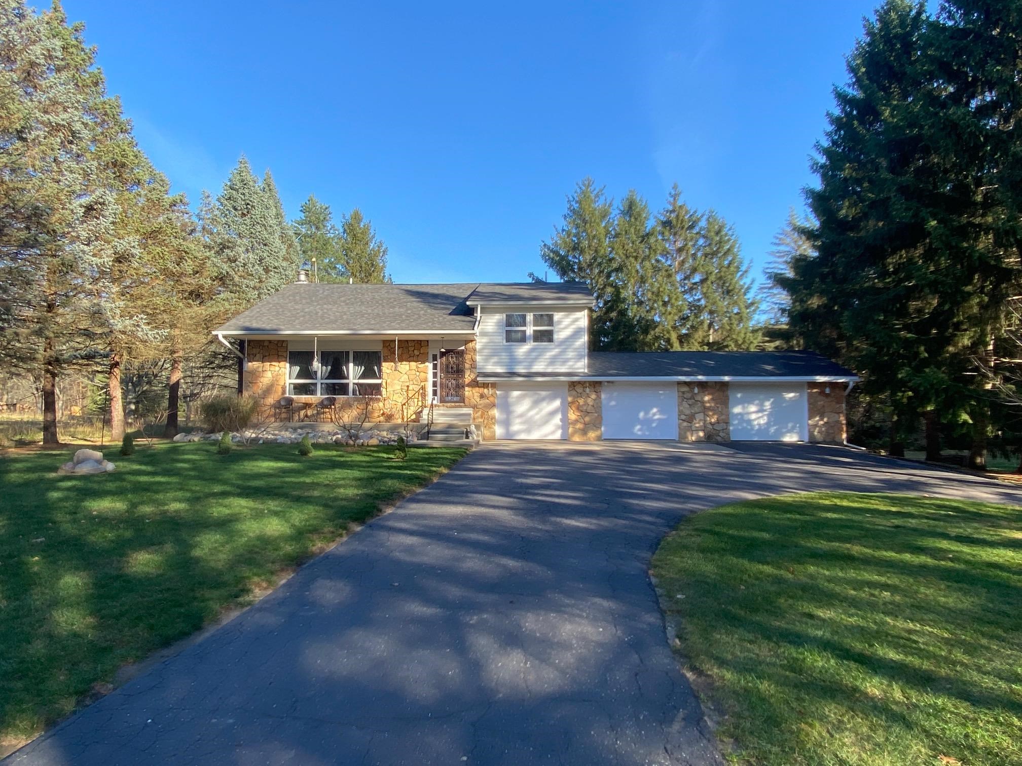 2345 South Durand Road Lennon, MI 48449 - Photo 1 of 62 50095771.JPG