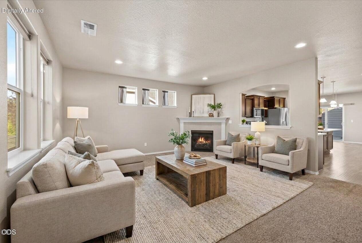 1449 Spring Street Medford, OR 97504 - Photo 5 of 32 Gallery Image 5
