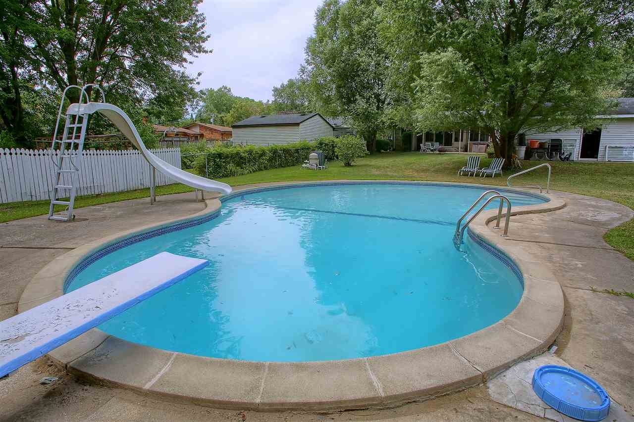 48660 Callens Road Chesterfield, MI 48047 - Photo 32 of 34
